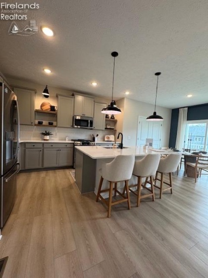 5937 Cape Hatteras, Vermilion, 44089, 5 Bedrooms Bedrooms, ,4 BathroomsBathrooms,Residential,For Sale,Cape Hatteras,20261405