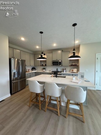 5937 Cape Hatteras, Vermilion, 44089, 5 Bedrooms Bedrooms, ,4 BathroomsBathrooms,Residential,For Sale,Cape Hatteras,20261405