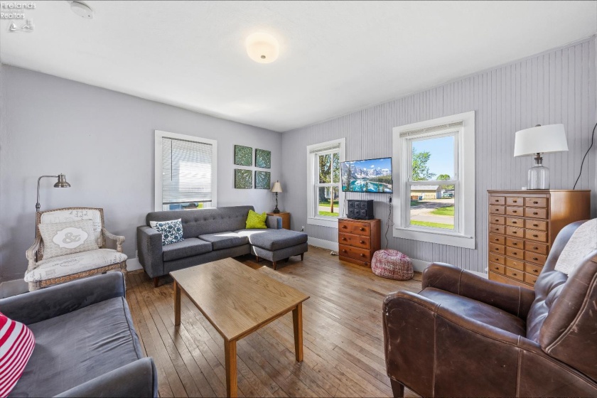 413 Third Street, Port Clinton, 43452, 3 Bedrooms Bedrooms, ,2 BathroomsBathrooms,Residential,For Sale,Third,20261407