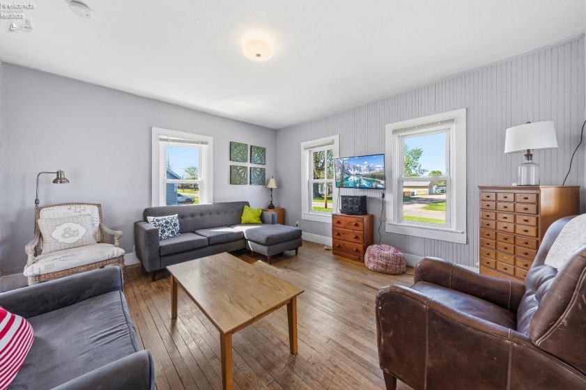 413 Third Street, Port Clinton, 43452, 3 Bedrooms Bedrooms, ,2 BathroomsBathrooms,Residential,For Sale,Third,20261407