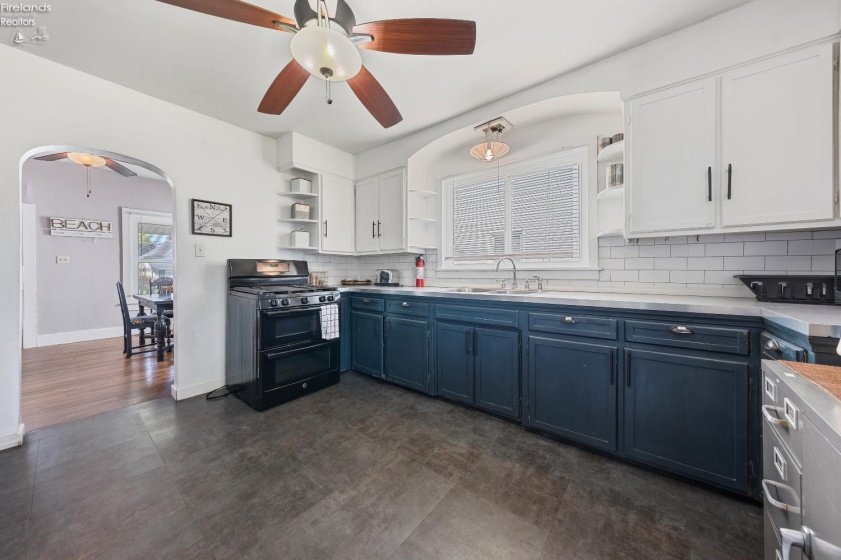 413 Third Street, Port Clinton, 43452, 3 Bedrooms Bedrooms, ,2 BathroomsBathrooms,Residential,For Sale,Third,20261407