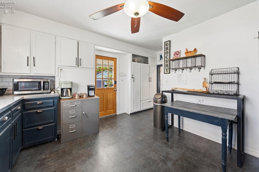 413 Third Street, Port Clinton, 43452, 3 Bedrooms Bedrooms, ,2 BathroomsBathrooms,Residential,For Sale,Third,20261407