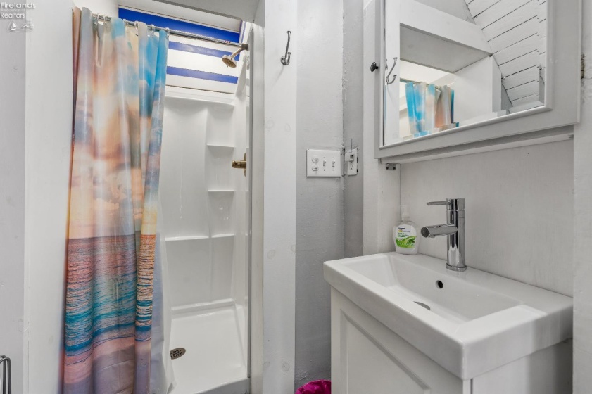 413 Third Street, Port Clinton, 43452, 3 Bedrooms Bedrooms, ,2 BathroomsBathrooms,Residential,For Sale,Third,20261407