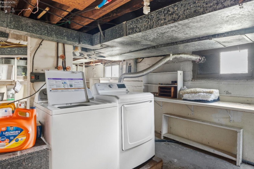 413 Third Street, Port Clinton, 43452, 3 Bedrooms Bedrooms, ,2 BathroomsBathrooms,Residential,For Sale,Third,20261407