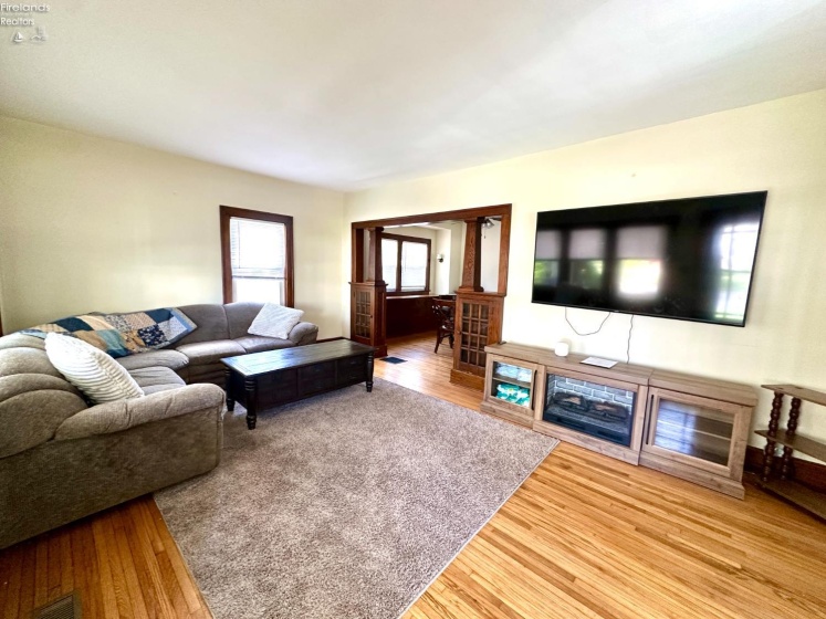 350 Toledo Street, Elmore, 43416, 4 Bedrooms Bedrooms, ,2 BathroomsBathrooms,Residential,For Sale,Toledo,20261394