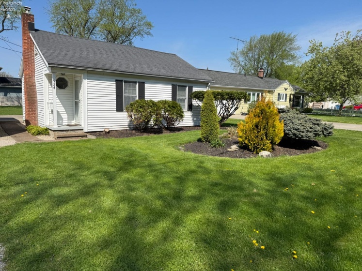 924 Ottawa Drive, Port Clinton, 43452, 2 Bedrooms Bedrooms, ,1 BathroomBathrooms,Residential,For Sale,Ottawa,20261399