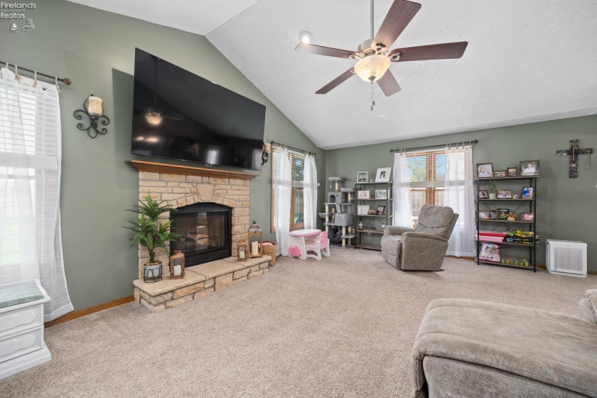 3012 Bayview Lane, Sandusky, 44870, 4 Bedrooms Bedrooms, ,3 BathroomsBathrooms,Residential,For Sale,Bayview,20261323