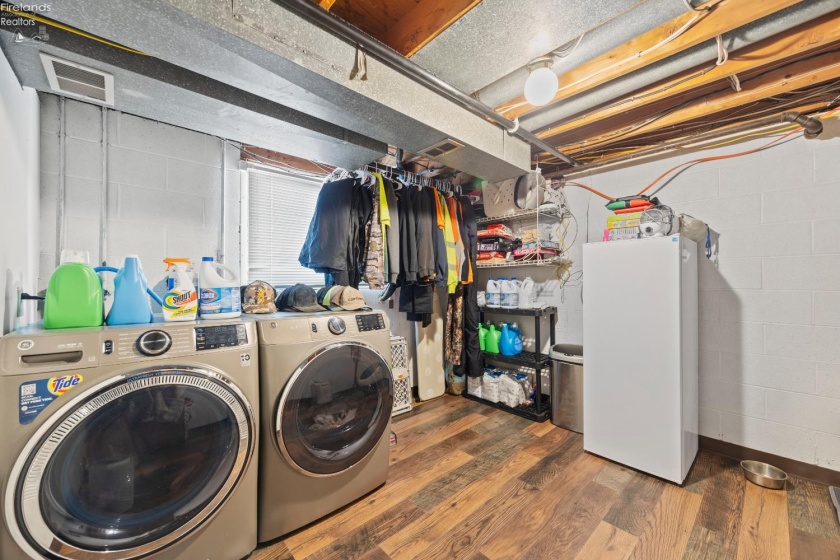 3012 Bayview Lane, Sandusky, 44870, 4 Bedrooms Bedrooms, ,3 BathroomsBathrooms,Residential,For Sale,Bayview,20261323