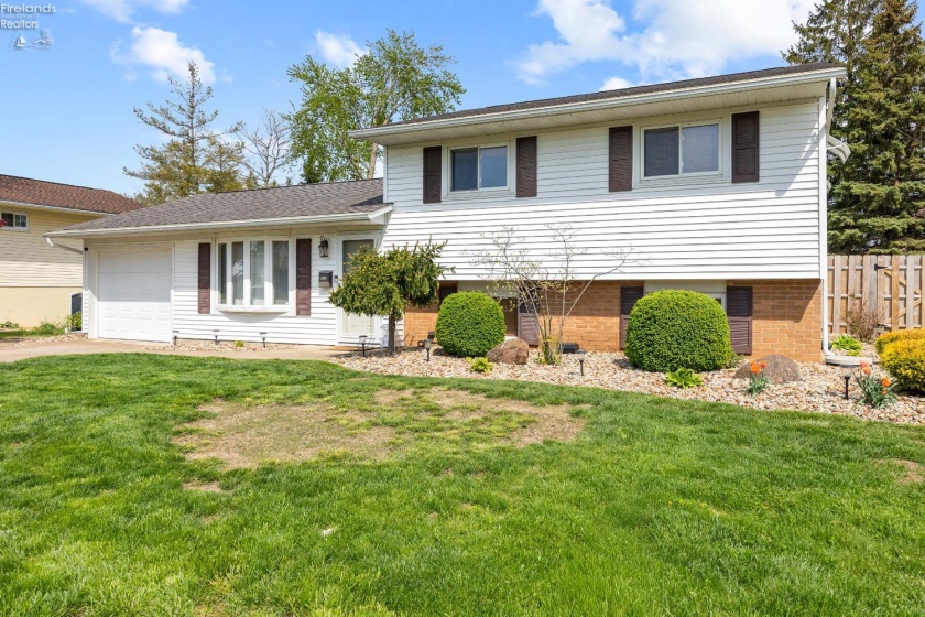 3012 Bayview Lane, Sandusky, 44870, 4 Bedrooms Bedrooms, ,3 BathroomsBathrooms,Residential,For Sale,Bayview,20261323