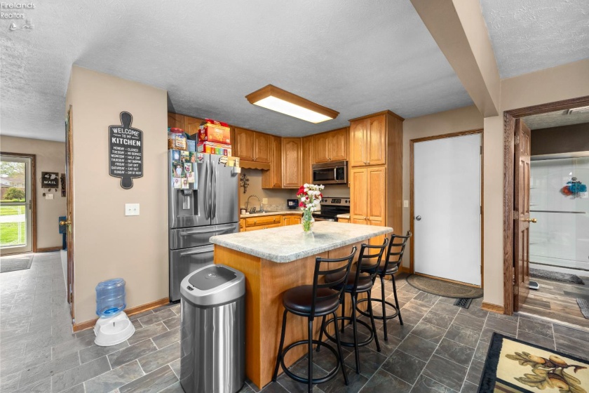 3012 Bayview Lane, Sandusky, 44870, 4 Bedrooms Bedrooms, ,3 BathroomsBathrooms,Residential,For Sale,Bayview,20261323