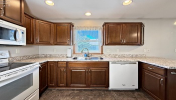 333 Greenbrier Court, Tiffin, 44883, 2 Bedrooms Bedrooms, ,2 BathroomsBathrooms,Residential,For Sale,Greenbrier,20261374