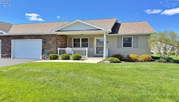 333 Greenbrier Court, Tiffin, 44883, 2 Bedrooms Bedrooms, ,2 BathroomsBathrooms,Residential,For Sale,Greenbrier,20261374