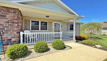 333 Greenbrier Court, Tiffin, 44883, 2 Bedrooms Bedrooms, ,2 BathroomsBathrooms,Residential,For Sale,Greenbrier,20261374