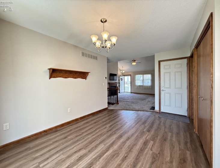 333 Greenbrier Court, Tiffin, 44883, 2 Bedrooms Bedrooms, ,2 BathroomsBathrooms,Residential,For Sale,Greenbrier,20261374