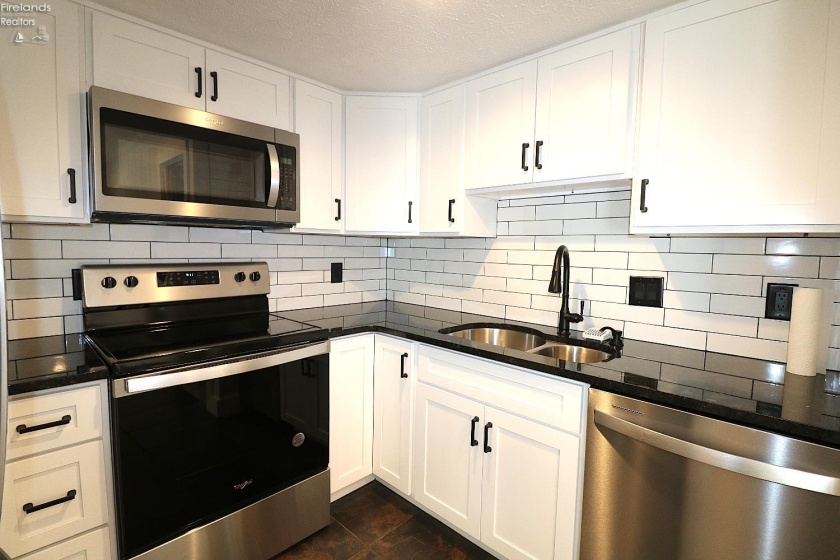 1311 Cleveland Road, Huron, 44839, 1 Bedroom Bedrooms, ,1 BathroomBathrooms,Residential,For Sale,Cleveland,20261339