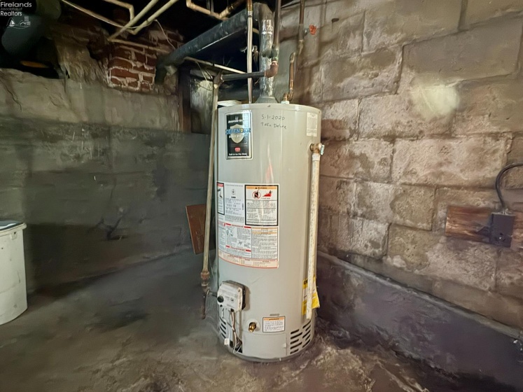 372 Perry Street, Tiffin, 44883, 3 Bedrooms Bedrooms, ,1 BathroomBathrooms,Residential,For Sale,Perry,20261416