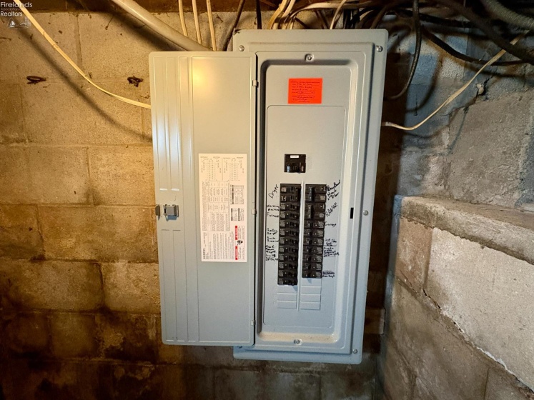 372 Perry Street, Tiffin, 44883, 3 Bedrooms Bedrooms, ,1 BathroomBathrooms,Residential,For Sale,Perry,20261416