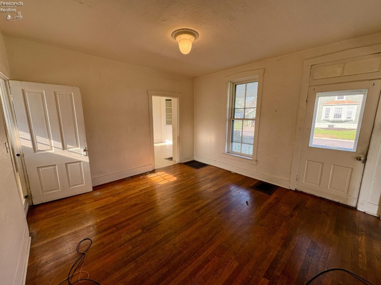 372 Perry Street, Tiffin, 44883, 3 Bedrooms Bedrooms, ,1 BathroomBathrooms,Residential,For Sale,Perry,20261416