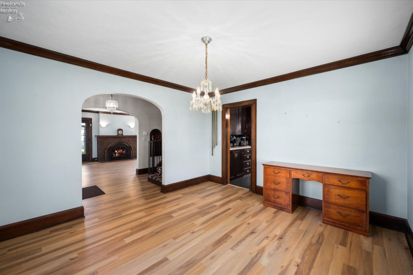 1302 5th Street, Sandusky, 44870, 3 Bedrooms Bedrooms, ,2 BathroomsBathrooms,Residential,For Sale,5th,20261356