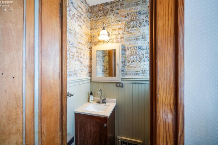 1302 5th Street, Sandusky, 44870, 3 Bedrooms Bedrooms, ,2 BathroomsBathrooms,Residential,For Sale,5th,20261356