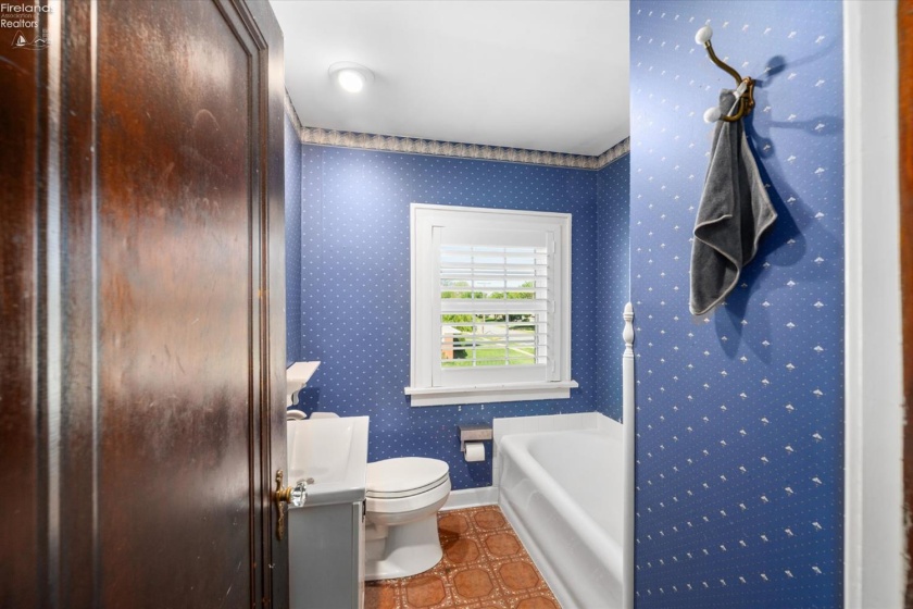 1302 5th Street, Sandusky, 44870, 3 Bedrooms Bedrooms, ,2 BathroomsBathrooms,Residential,For Sale,5th,20261356