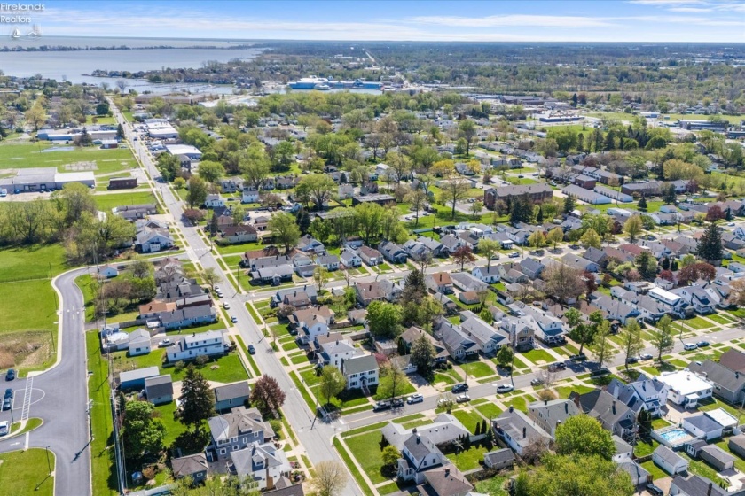 1302 5th Street, Sandusky, 44870, 3 Bedrooms Bedrooms, ,2 BathroomsBathrooms,Residential,For Sale,5th,20261356