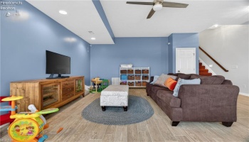 303 Arizona Avenue, Lorain, 44052, 3 Bedrooms Bedrooms, ,4 BathroomsBathrooms,Residential,For Sale,Arizona,20261325