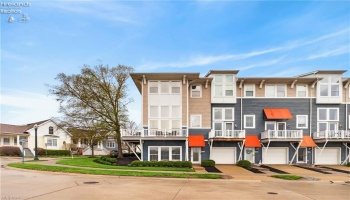 303 Arizona Avenue, Lorain, 44052, 3 Bedrooms Bedrooms, ,4 BathroomsBathrooms,Residential,For Sale,Arizona,20261325