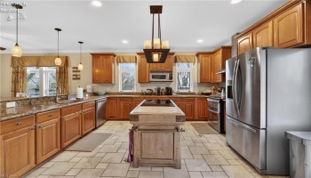 303 Arizona Avenue, Lorain, 44052, 3 Bedrooms Bedrooms, ,4 BathroomsBathrooms,Residential,For Sale,Arizona,20261325