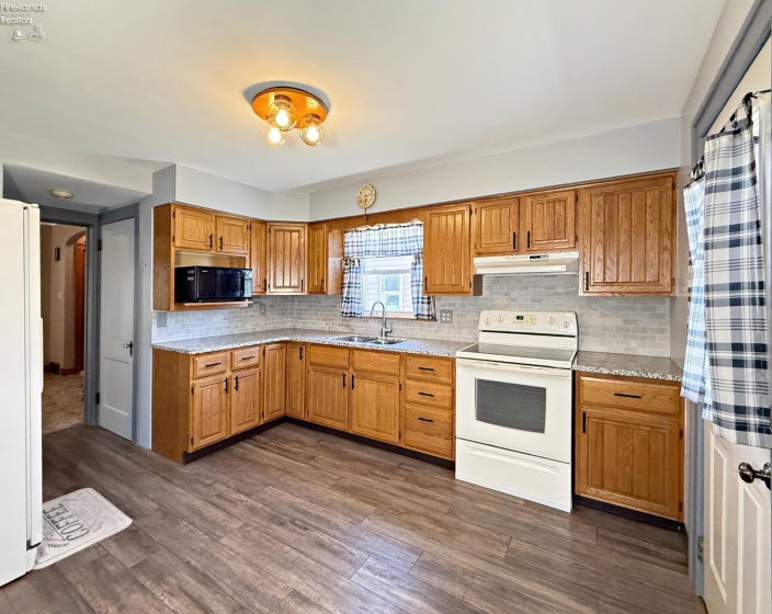 115 Gross Street, Tiffin, 44883, 3 Bedrooms Bedrooms, ,2 BathroomsBathrooms,Residential,For Sale,Gross Street,20261402