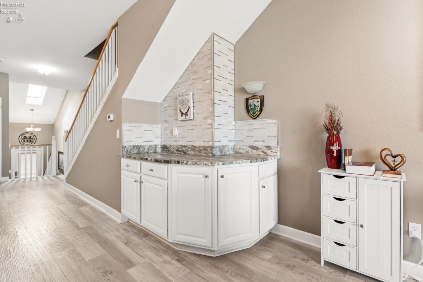 1213 Lakeshore Drive, Port Clinton, 43452, 3 Bedrooms Bedrooms, ,4 BathroomsBathrooms,Residential,For Sale,Lakeshore,20261347