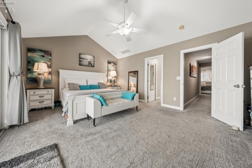 1213 Lakeshore Drive, Port Clinton, 43452, 3 Bedrooms Bedrooms, ,4 BathroomsBathrooms,Residential,For Sale,Lakeshore,20261347