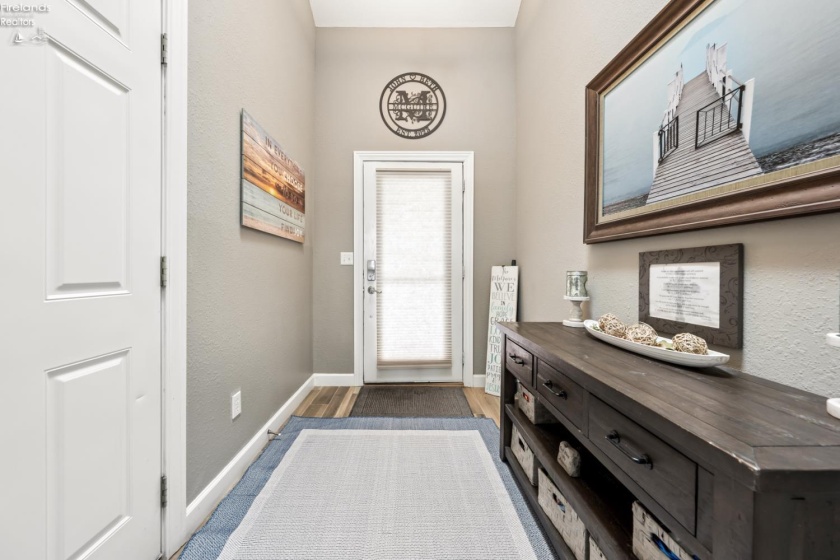 1213 Lakeshore Drive, Port Clinton, 43452, 3 Bedrooms Bedrooms, ,4 BathroomsBathrooms,Residential,For Sale,Lakeshore,20261347