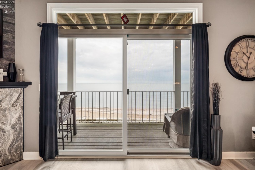 1213 Lakeshore Drive, Port Clinton, 43452, 3 Bedrooms Bedrooms, ,4 BathroomsBathrooms,Residential,For Sale,Lakeshore,20261347