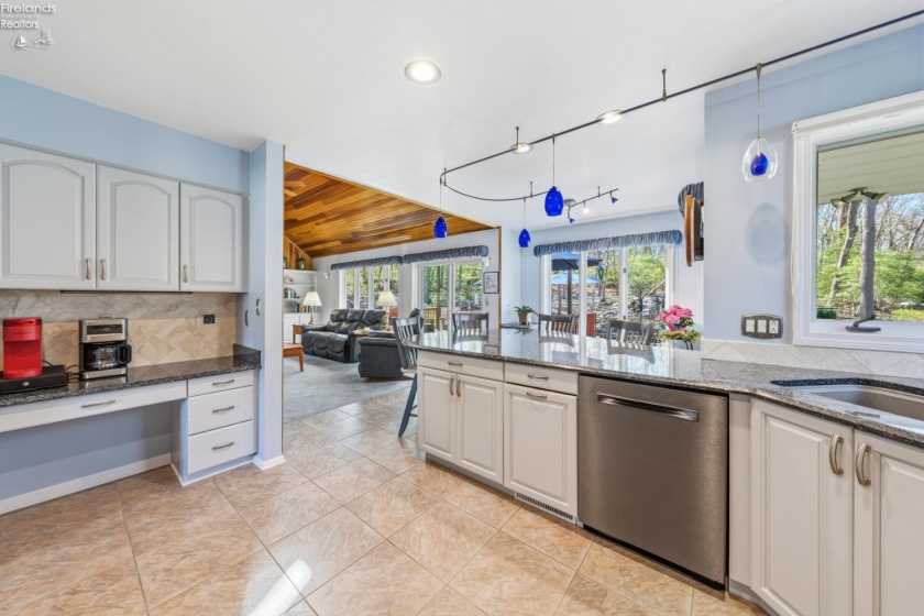 4165 Laurel Ridge Drive, Port Clinton, 43452, 3 Bedrooms Bedrooms, ,3 BathroomsBathrooms,Residential,For Sale,Laurel Ridge,20261388