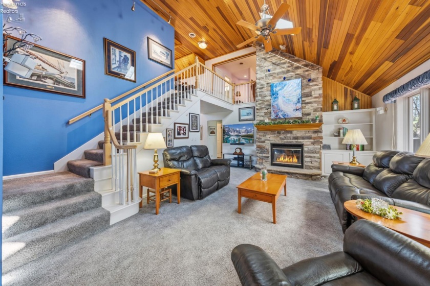 4165 Laurel Ridge Drive, Port Clinton, 43452, 3 Bedrooms Bedrooms, ,3 BathroomsBathrooms,Residential,For Sale,Laurel Ridge,20261388