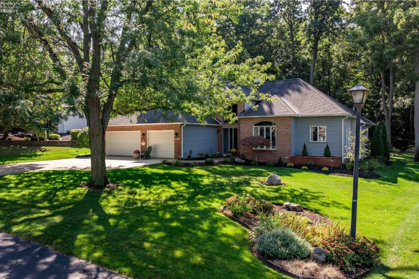 4165 Laurel Ridge Drive, Port Clinton, 43452, 3 Bedrooms Bedrooms, ,3 BathroomsBathrooms,Residential,For Sale,Laurel Ridge,20261388