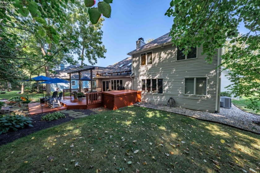 4165 Laurel Ridge Drive, Port Clinton, 43452, 3 Bedrooms Bedrooms, ,3 BathroomsBathrooms,Residential,For Sale,Laurel Ridge,20261388