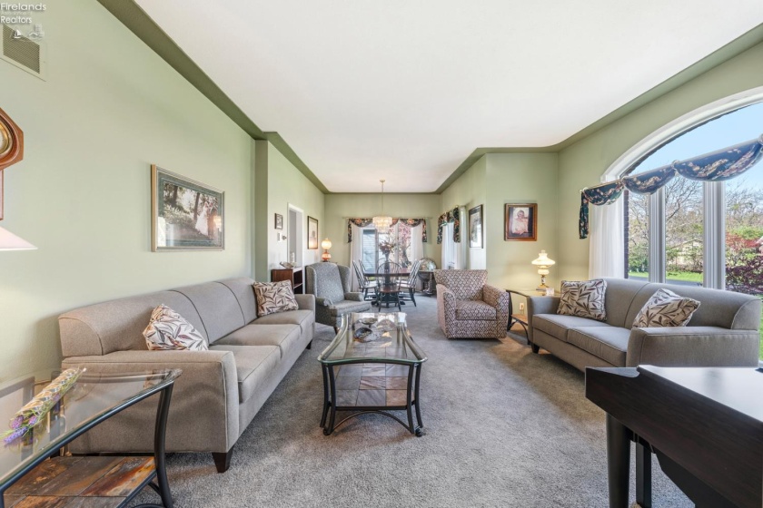 4165 Laurel Ridge Drive, Port Clinton, 43452, 3 Bedrooms Bedrooms, ,3 BathroomsBathrooms,Residential,For Sale,Laurel Ridge,20261388