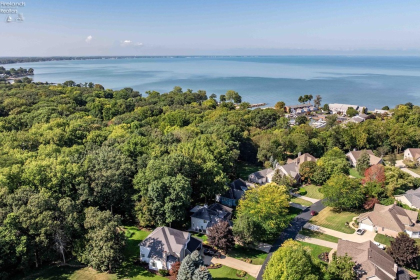 4165 Laurel Ridge Drive, Port Clinton, 43452, 3 Bedrooms Bedrooms, ,3 BathroomsBathrooms,Residential,For Sale,Laurel Ridge,20261388