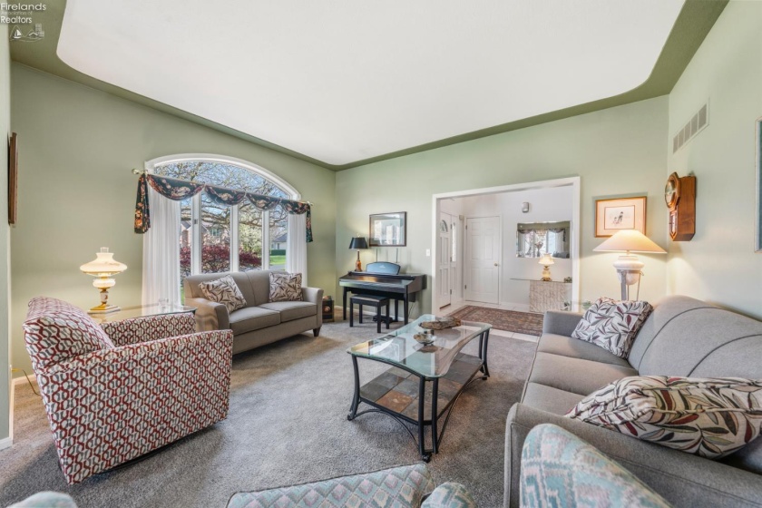 4165 Laurel Ridge Drive, Port Clinton, 43452, 3 Bedrooms Bedrooms, ,3 BathroomsBathrooms,Residential,For Sale,Laurel Ridge,20261388