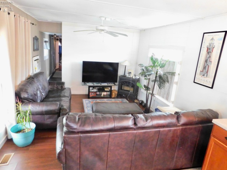 520 Stan Drive, Huron, 44839, 2 Bedrooms Bedrooms, ,1 BathroomBathrooms,Residential,For Sale,Stan,20261429