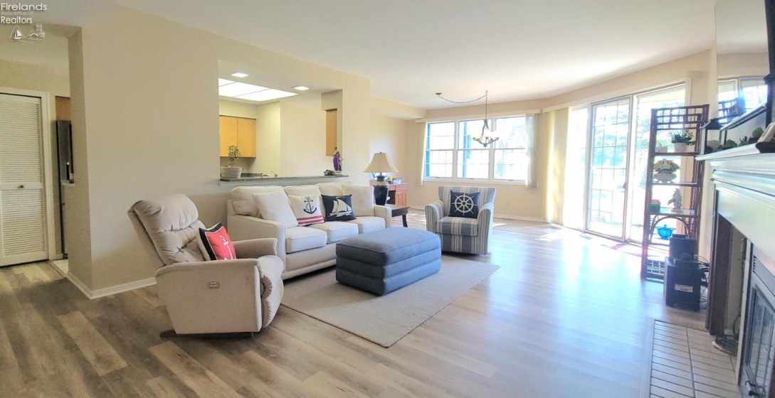 4475 Marin Harbor, Port Clinton, 43452, 2 Bedrooms Bedrooms, ,2 BathroomsBathrooms,Residential,For Sale,Marin Harbor,20261242
