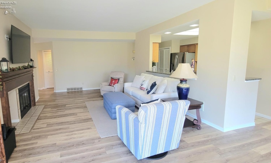 4475 Marin Harbor, Port Clinton, 43452, 2 Bedrooms Bedrooms, ,2 BathroomsBathrooms,Residential,For Sale,Marin Harbor,20261242