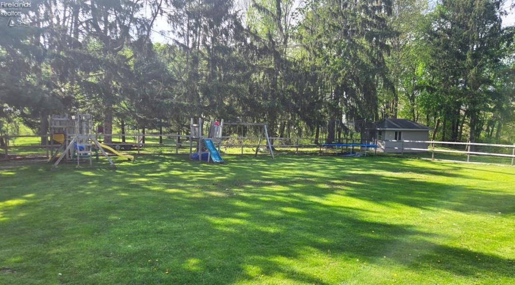 8113 Darrow Road, Huron, 44839, 3 Bedrooms Bedrooms, ,2 BathroomsBathrooms,Residential,For Sale,Darrow,20261428