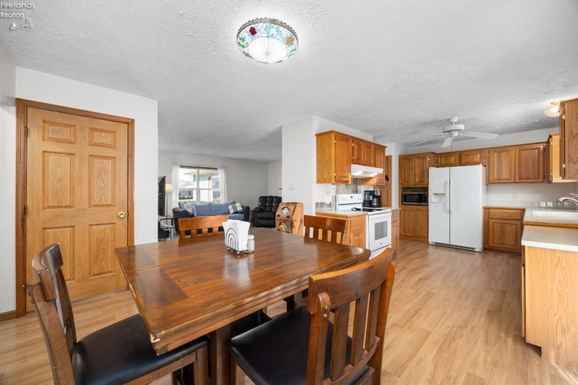 2327 Stonepath St., Lorain, 44052, 4 Bedrooms Bedrooms, ,3 BathroomsBathrooms,Residential,For Sale,Stonepath St.,20261424