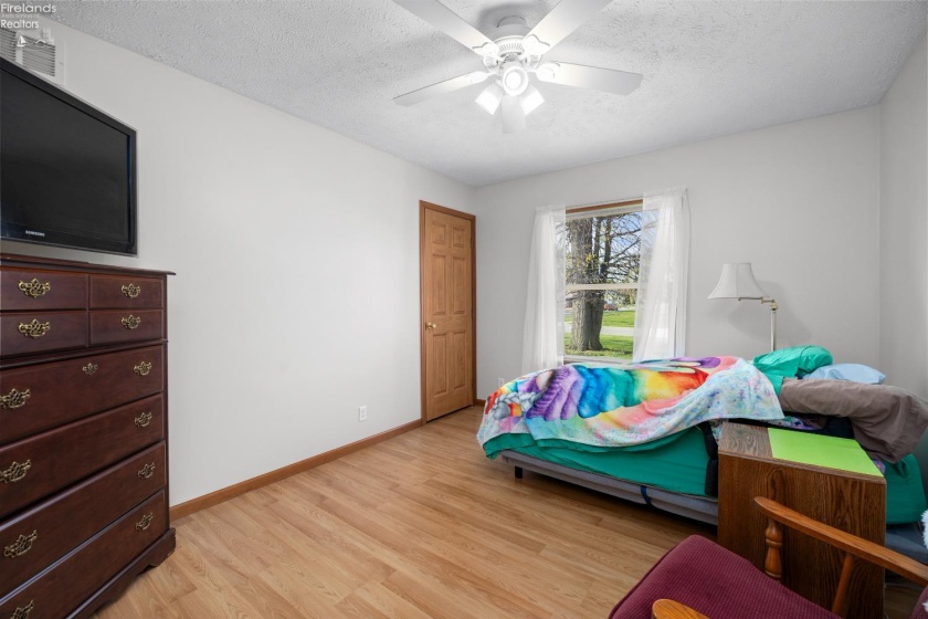 2327 Stonepath St., Lorain, 44052, 4 Bedrooms Bedrooms, ,3 BathroomsBathrooms,Residential,For Sale,Stonepath St.,20261424