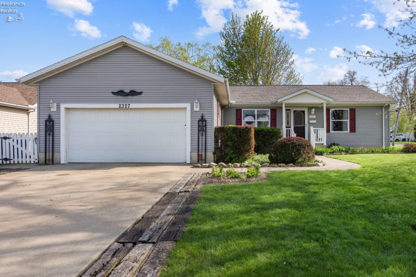 2327 Stonepath St., Lorain, 44052, 4 Bedrooms Bedrooms, ,3 BathroomsBathrooms,Residential,For Sale,Stonepath St.,20261424