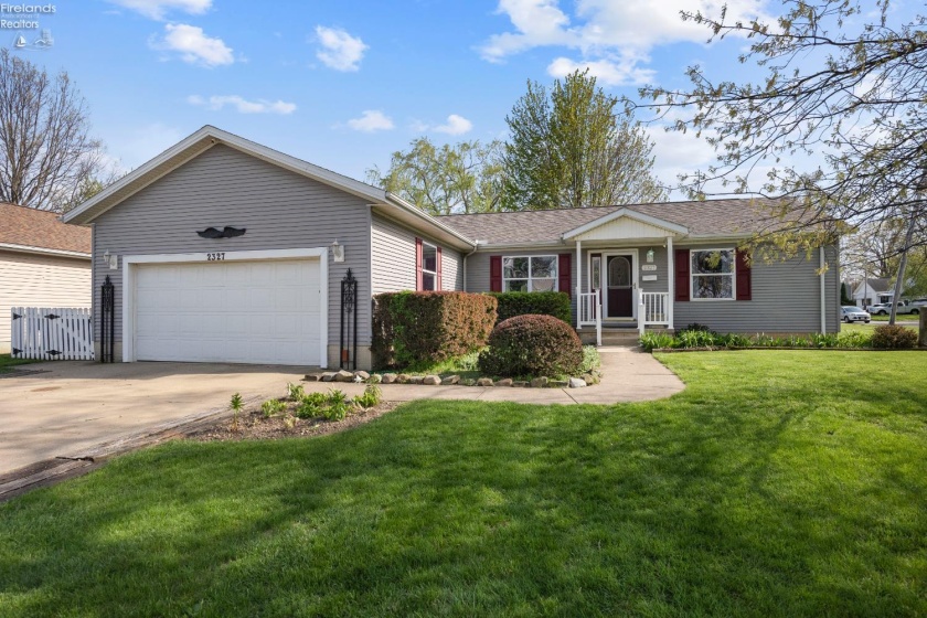 2327 Stonepath St., Lorain, 44052, 4 Bedrooms Bedrooms, ,3 BathroomsBathrooms,Residential,For Sale,Stonepath St.,20261424