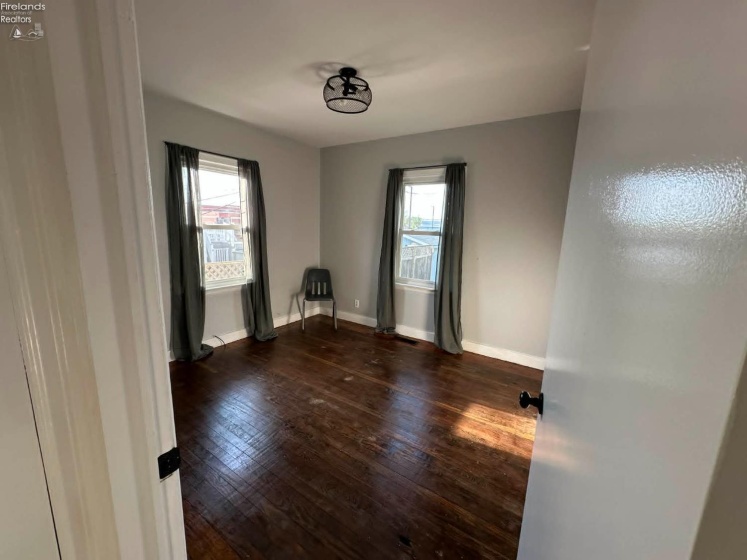 1327 Fifth Street, Sandusky, 44870, 2 Bedrooms Bedrooms, ,3 BathroomsBathrooms,Residential,For Sale,Fifth,20261447